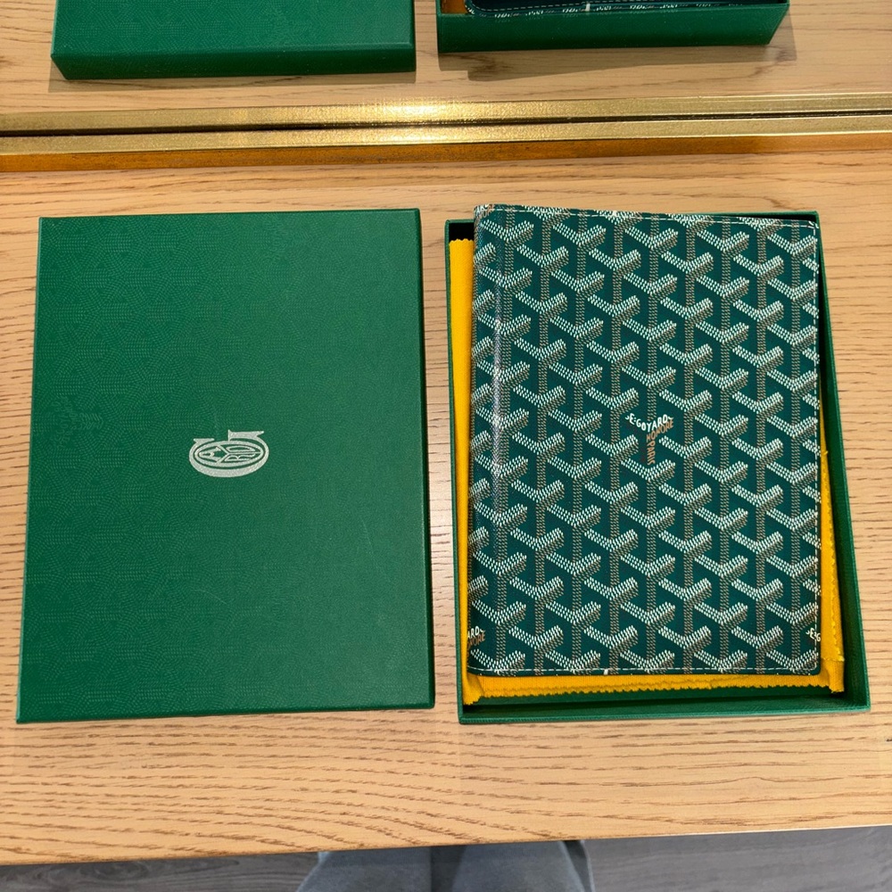 AUTHENTIC Goyard Green Castiglione Document/Notebook Cover